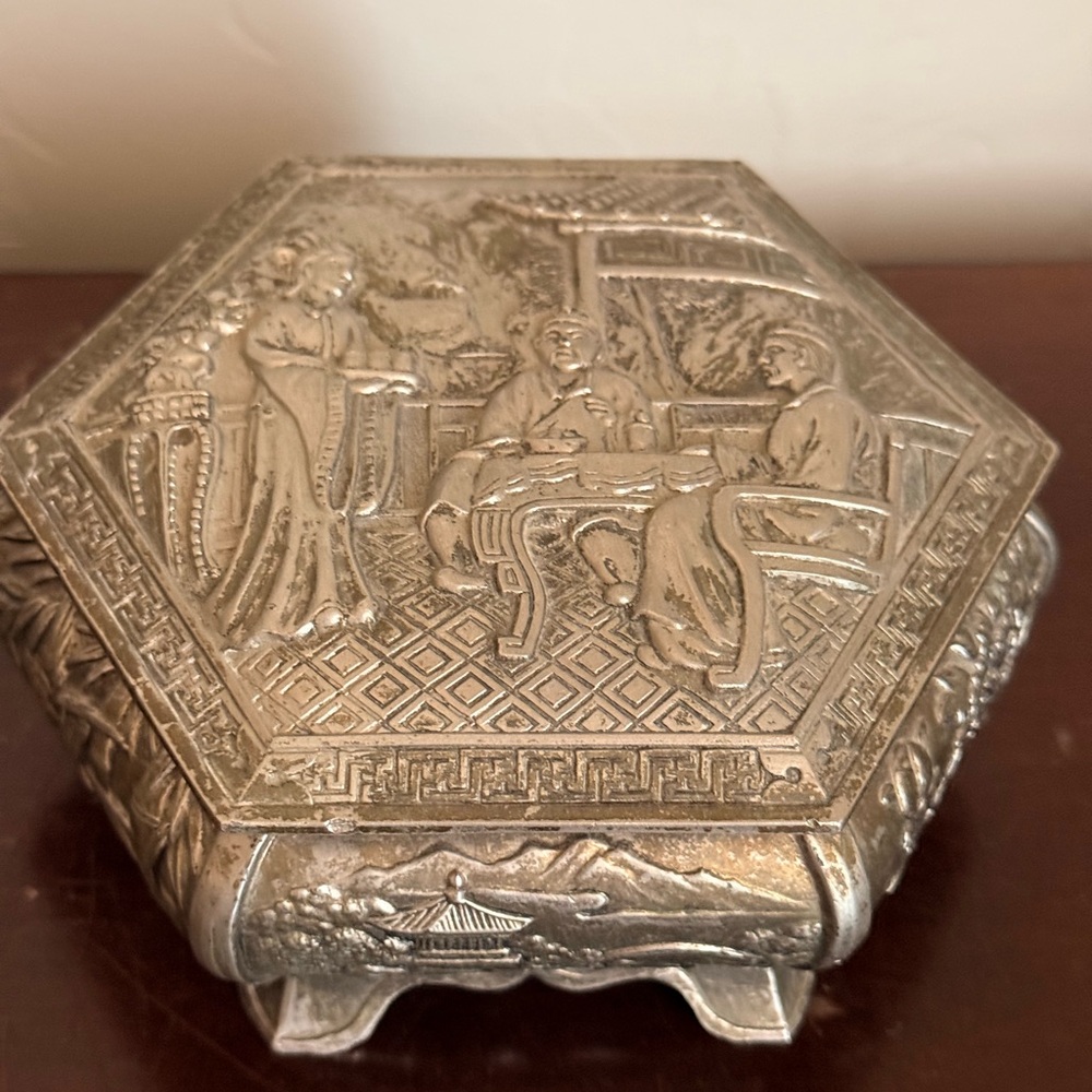 Vintage Silver Japan Ornate Footed Dinner Tea Boat Bird Casket Trinket Box Jewls
